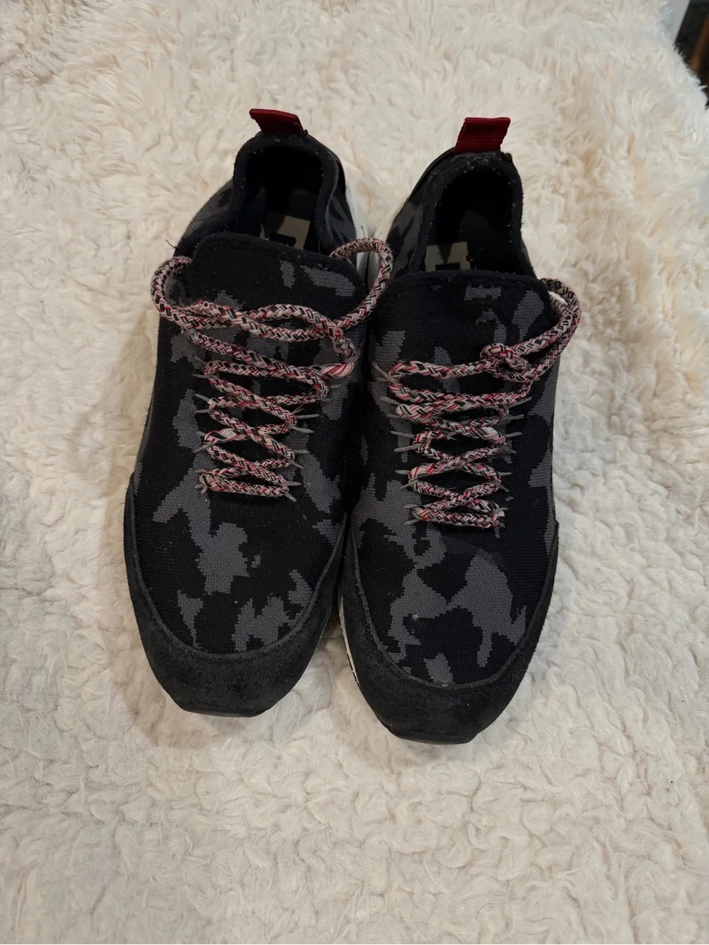 Diesel Men's Black & Gray Camo Knit Sneakers with Red Accents